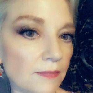 Meet your Posher, Rhonda